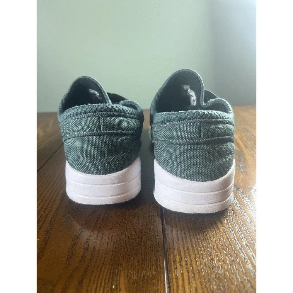 Nike these shoes